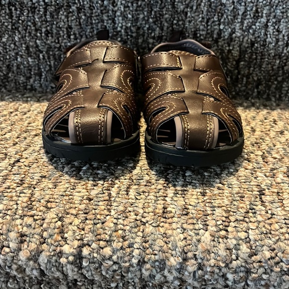 Carter’s - Picture 1 of 3